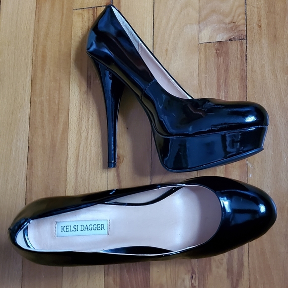 Kelsi Dagger Brooklyn Tiffany Platform Pump - Picture 13 of 13